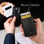 Lade das Bild in den Galerie-Viewer, 52497381556490;Alle Karten sofort griffbereit;Ein Hebel an der Seite aktiviert unseren Pop-Up-Mechanismus, der bis zu 7 Karten geordnet auswirft, sodass du sie schnell mit einem Handgriff entnehmen kannst.
